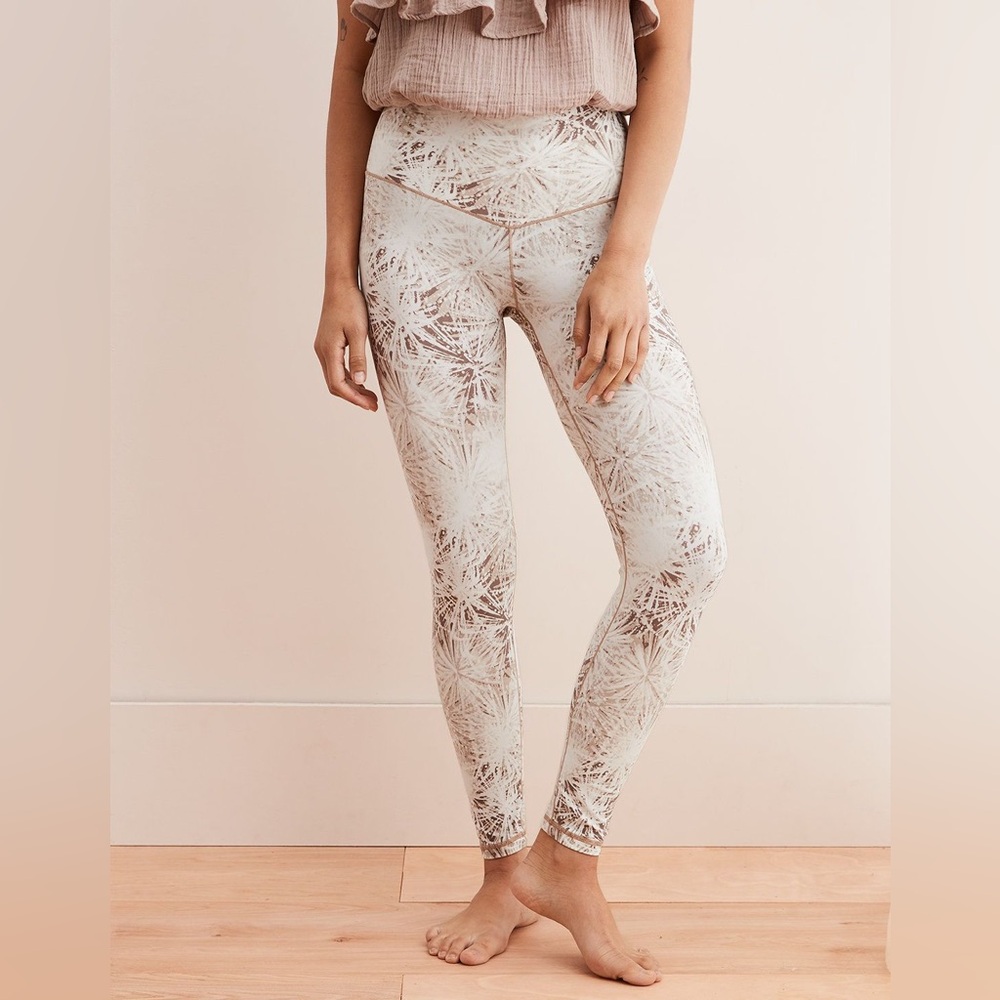 Aerie Chill Play Move leggings sz L